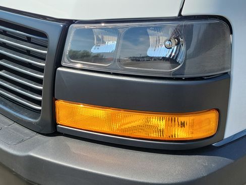 New 2026 GMC Savana 3500 Extended RWD image 14