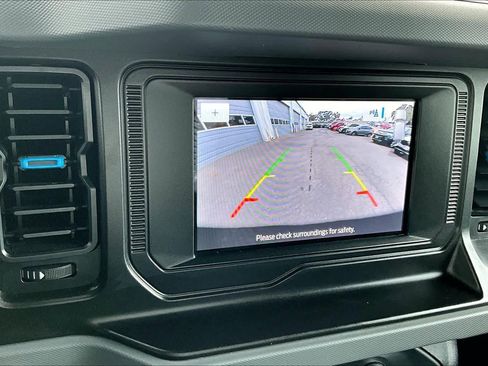 Certified 2023 Ford Bronco Black Diamond image 28