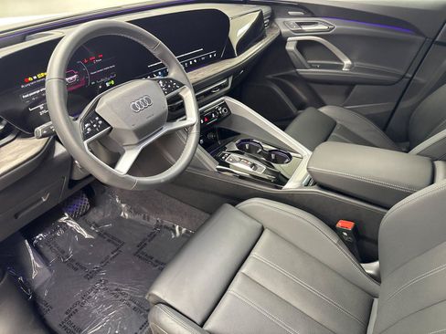 Used 2025 Audi Q5 Premium Plus AWD/4WD image 10