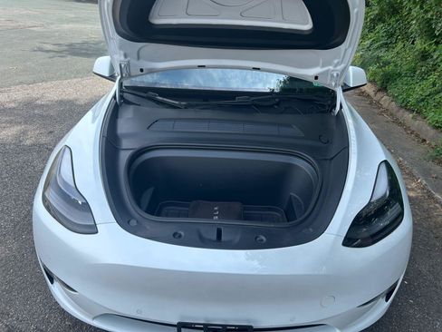 Used 2021 Tesla Model Y Performance AWD/4WD image 16