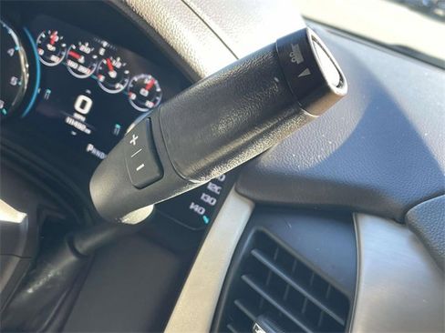 Used 2018 GMC Yukon Denali w/ Denali Ultimate Package image 31