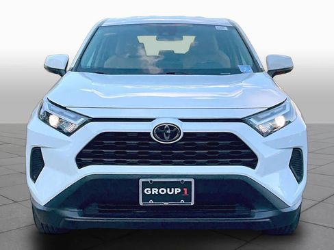 Used 2023 Toyota RAV4 LE AWD/4WD image 7
