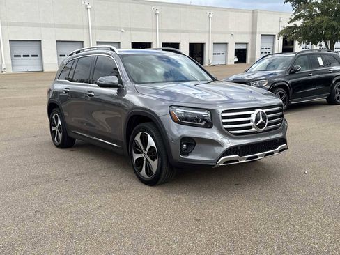 Certified 2026 Mercedes-Benz GLB 250 4MATIC image 8