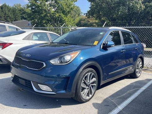 Used 2018 Kia Niro Touring FWD image 3