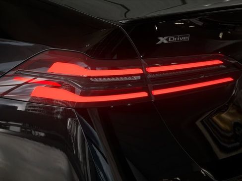 New 2026 BMW 540i xDrive image 8