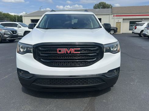Used 2019 GMC Acadia SLT w/ Black Edition FWD image 2