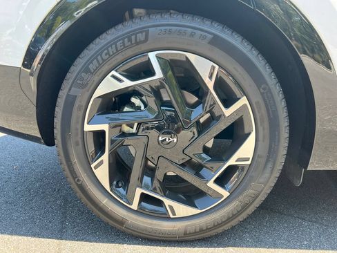Used 2024 Kia Sportage SX FWD image 17