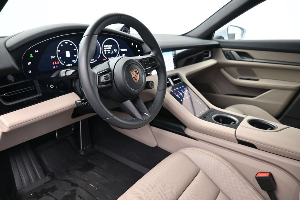Certified 2025 Porsche Taycan 4S AWD/4WD image 4