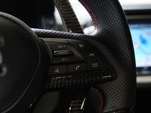 Used 2021 Nissan GT-R Premium image 35