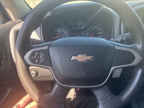 Used 2020 Chevrolet Colorado W/T w/ WT Convenience Package image 14