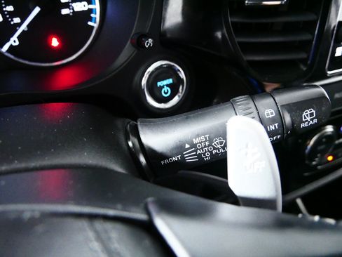 Used 2018 Mitsubishi Outlander GT AWD/4WD image 32