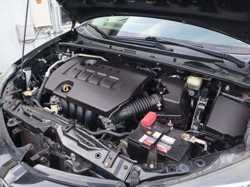 Used 2017 Toyota Corolla L FWD image 26
