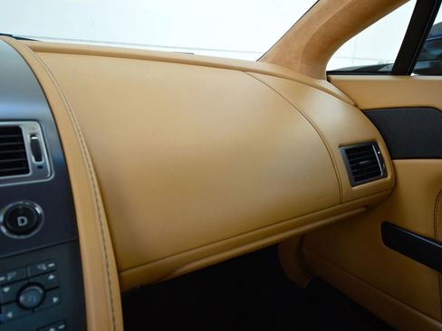 Used 2008 Aston Martin V8 Vantage Coupe image 49
