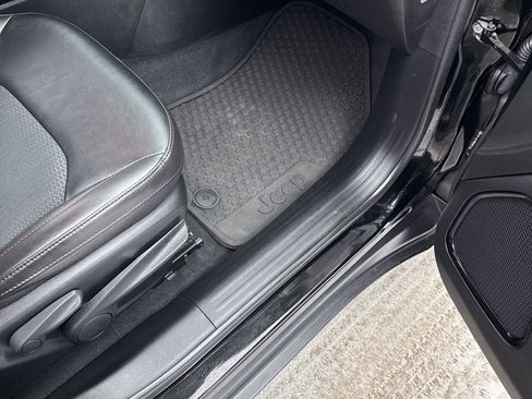 Used 2022 Jeep Compass Trailhawk w/ Trailhawk Convenience Group image 27