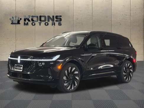 New 2026 Lincoln Nautilus Reserve w/ Jet Appearance Package AWD/4WD image 1