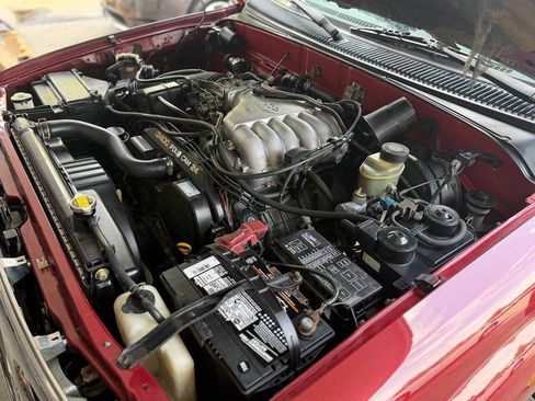 Used 1997 Toyota Tacoma 4x4 Xtracab V6 image 48