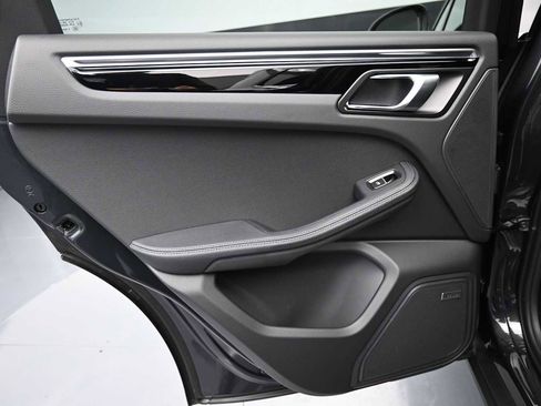 New 2026 Porsche Macan AWD/4WD image 19