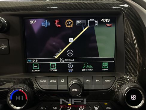 Used 2016 Chevrolet Corvette Z06 w/ 3LZ Preferred Equipment Group image 29