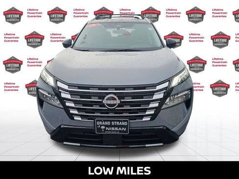 Used 2026 Nissan Rogue Platinum w/ Platinum Premium Package image 5