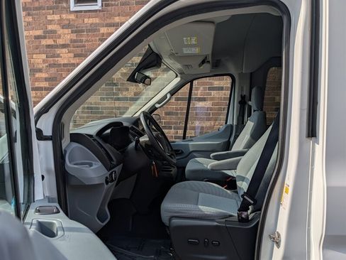 Used 2016 Ford Transit 350 XLT RWD image 17