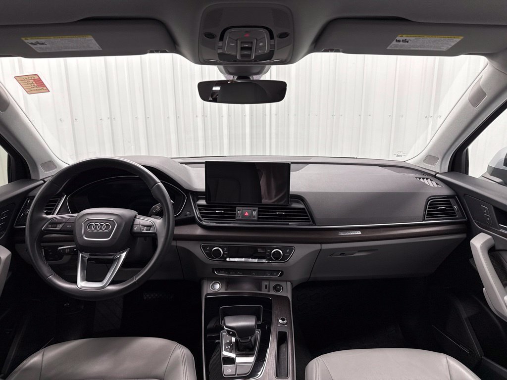 Used 2023 Audi Q5 2.0T Premium Plus w/ Premium Plus Package AWD/4WD image 14