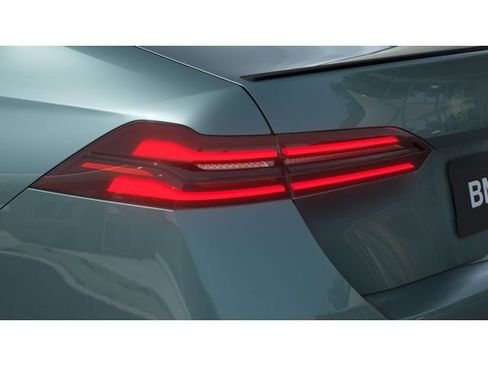 New 2026 BMW 530i w/ M Sport Package image 8