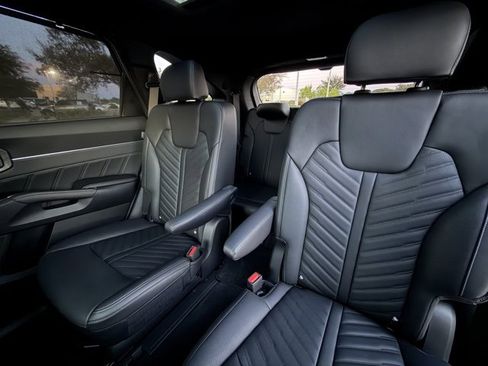 Used 2025 Kia Sorento SX Prestige image 27