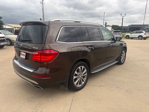 Used 2015 Mercedes-Benz GL 450 4MATIC image 3