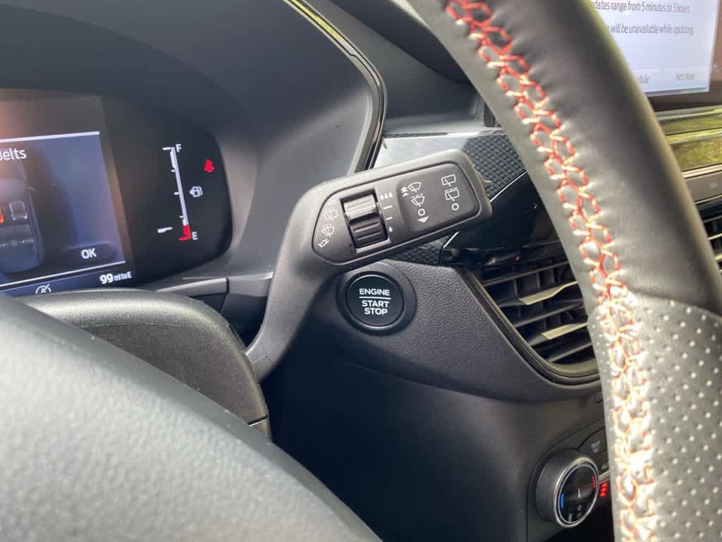 Used 2025 Ford Escape ST-Line Select AWD/4WD image 22