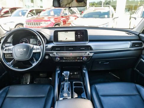 Used 2022 Kia Telluride S image 14