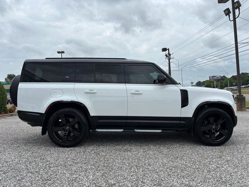 Used 2023 Land Rover Defender 130 X-Dynamic SE AWD/4WD image 8