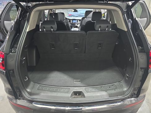 Used 2021 Buick Enclave Premium w/ Sun and Sites Package image 12