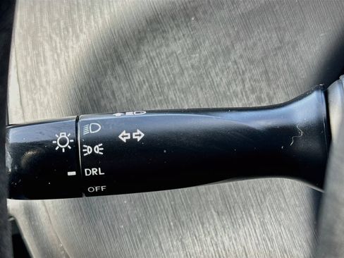 Used 2014 Toyota Prius V Three FWD image 12
