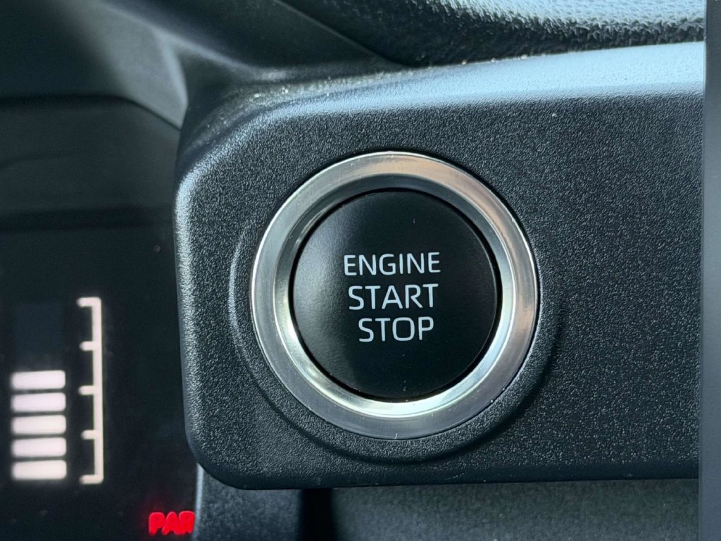 Certified 2025 Toyota 4Runner SR5 AWD/4WD image 9