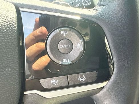 Used 2023 Honda Odyssey Touring image 19