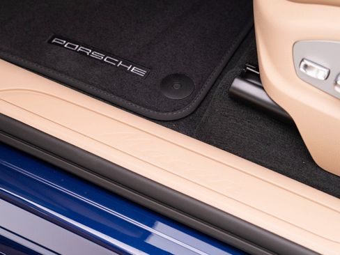 Certified 2026 Porsche Macan AWD/4WD image 14