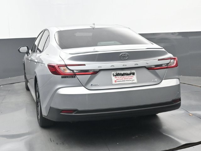 Used 2026 Toyota Camry LE w/ Convenience Package FWD image 4