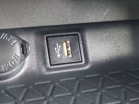 Used 2025 Toyota RAV4 LE FWD image 21