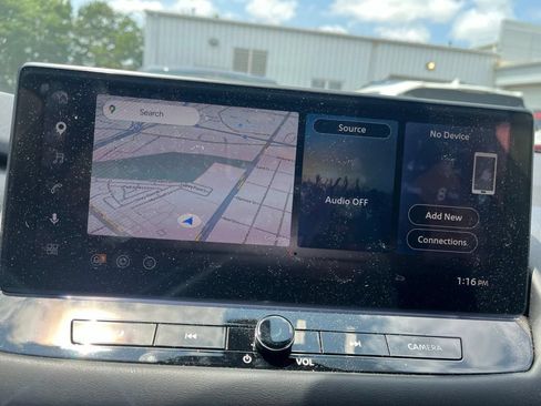 Used 2025 Nissan Rogue Platinum FWD image 18