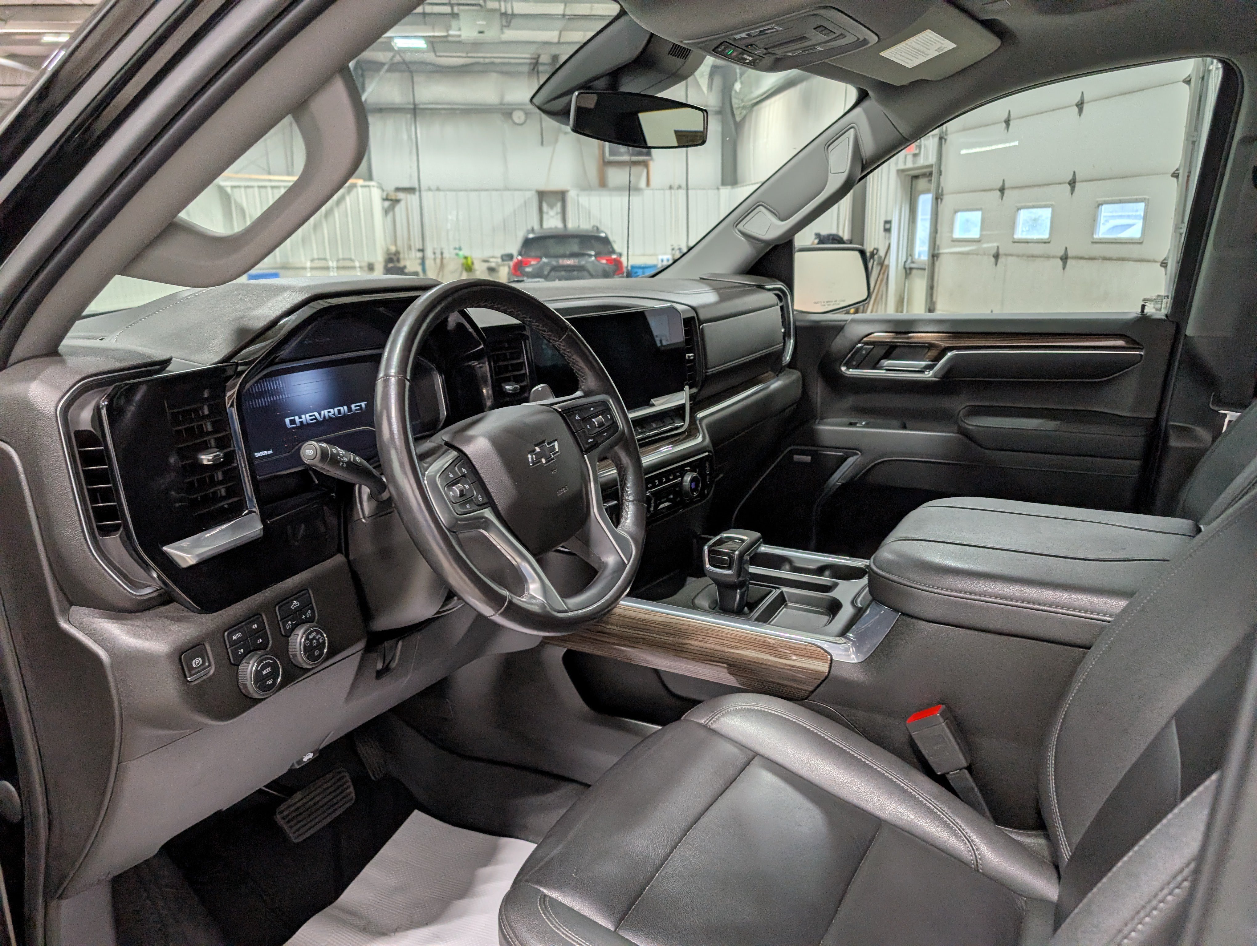 Used 2023 Chevrolet Silverado 1500 RST w/ True North Edition Plus AWD/4WD image 15