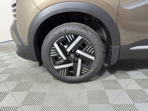 New 2026 Nissan Kicks SV w/ Interior Electronics Package FWD image 10