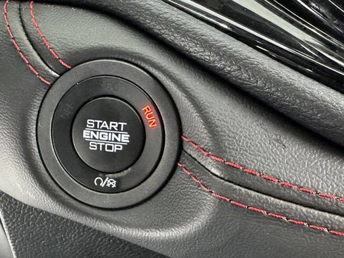 Used 2025 Dodge Durango GT w/ Blacktop Package AWD/4WD image 24
