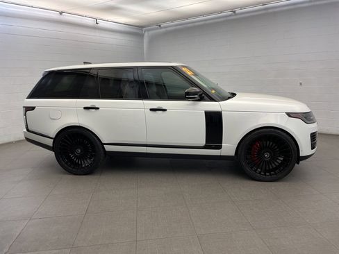 Used 2021 Land Rover Range Rover Westminster Edition image 3