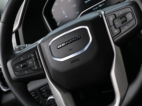 Used 2024 GMC Sierra 2500 Denali w/ Denali Reserve Package image 25