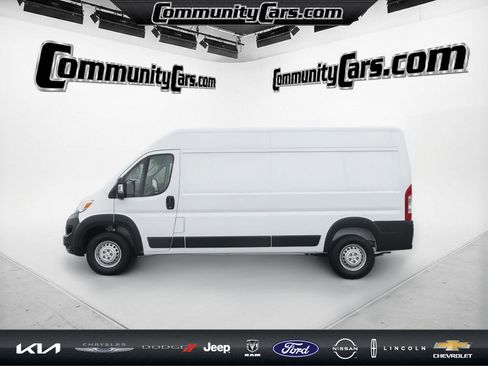 Used 2025 RAM ProMaster 2500 w/ Upfitter's Prep Package image 3
