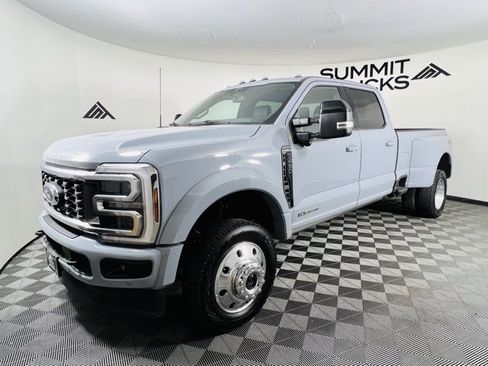 Used 2025 Ford F450 Platinum image 2