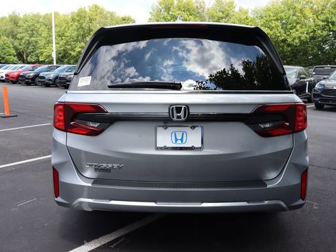 Certified 2026 Honda Odyssey EX-L image 4
