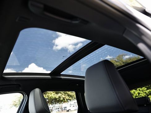 New 2026 BMW X1 xDrive28i w/ Technology Package image 12