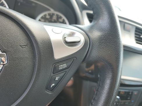 Used 2019 Nissan Sentra SV FWD image 22