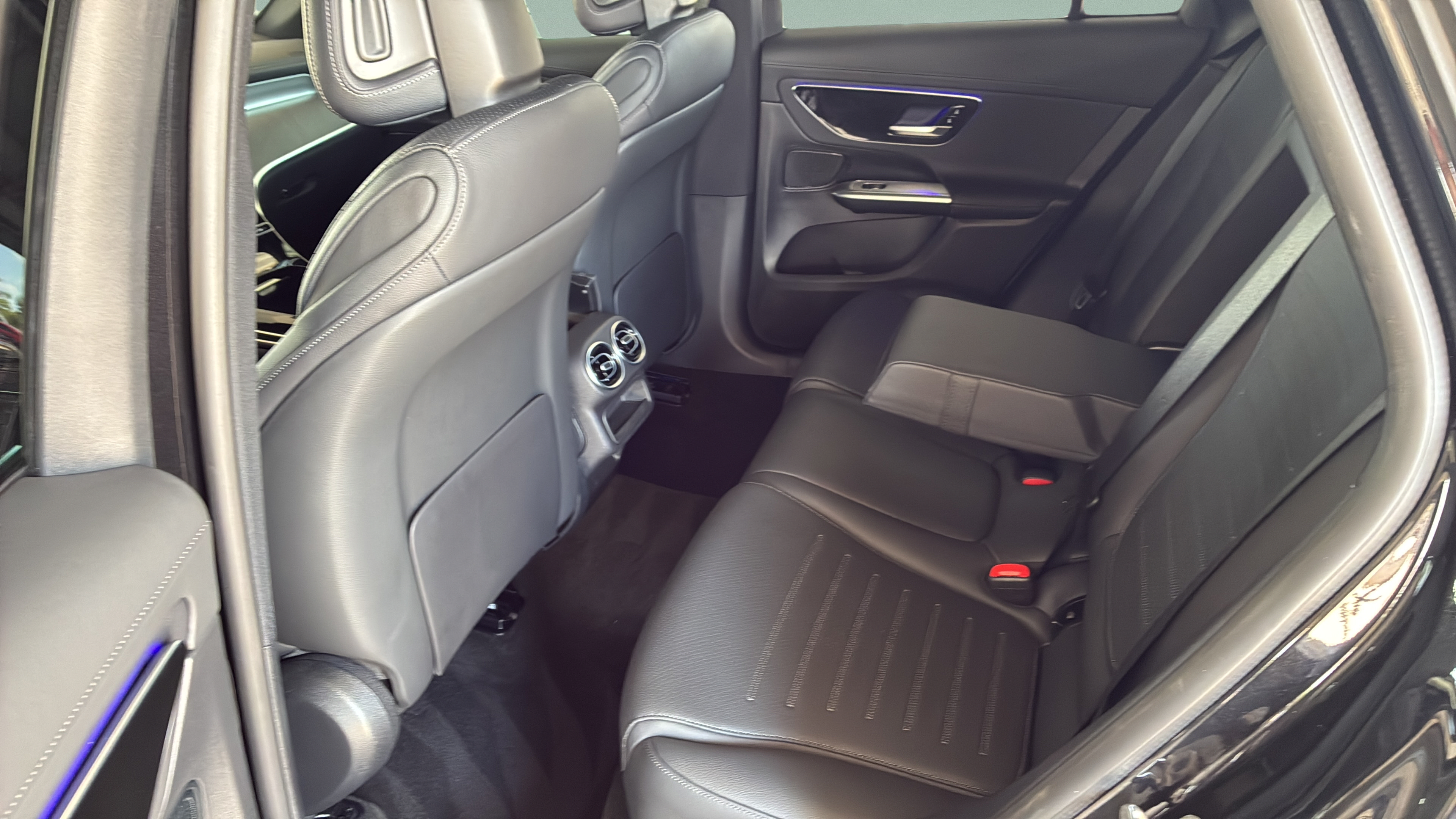 Used 2026 Mercedes-Benz GLC 300 image 19